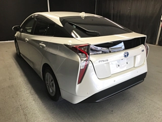 TOYOTA PRIUS 2016