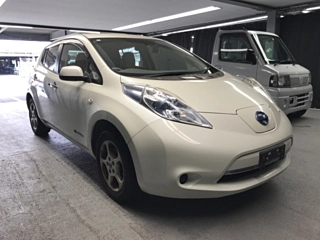 NISSAN LEAF 2012