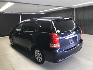 TOYOTA WISH 2008