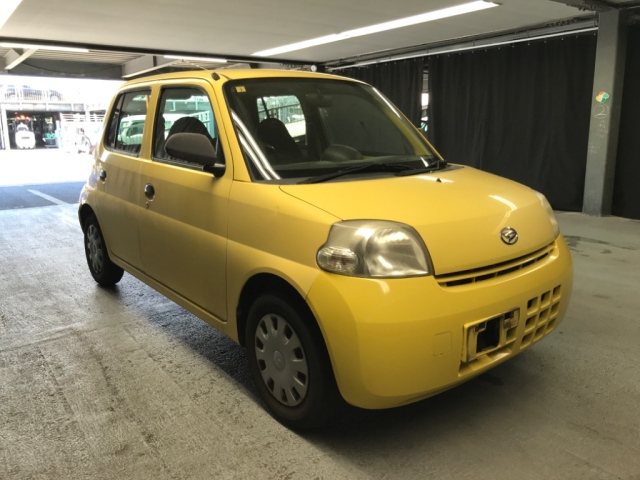 DAIHATSU ESSE 2010