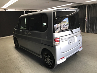 DAIHATSU TANTO 2009