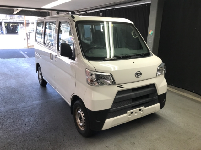 DAIHATSU HIJET VAN 2019