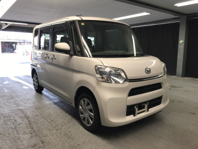 DAIHATSU TANTO 2018