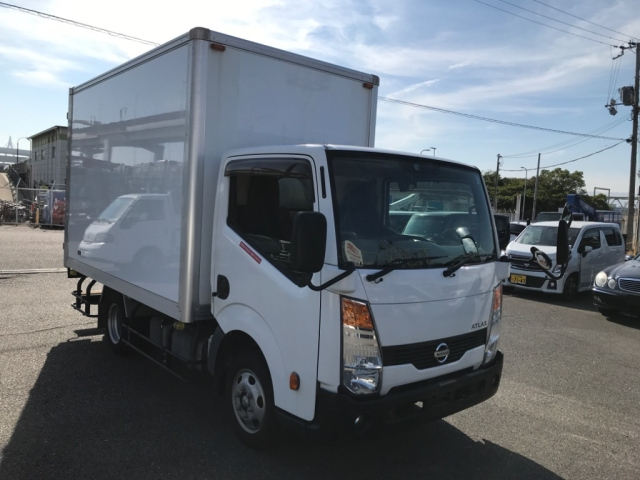 NISSAN ATLAS 2015