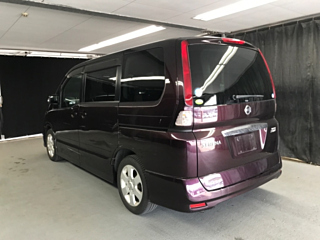 NISSAN SERENA 2010