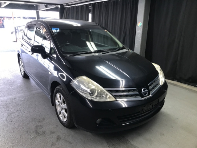 NISSAN TIIDA 2009