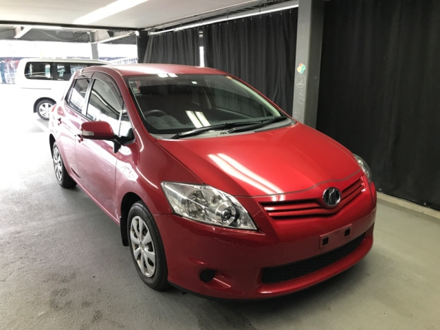 TOYOTA AURIS 2011