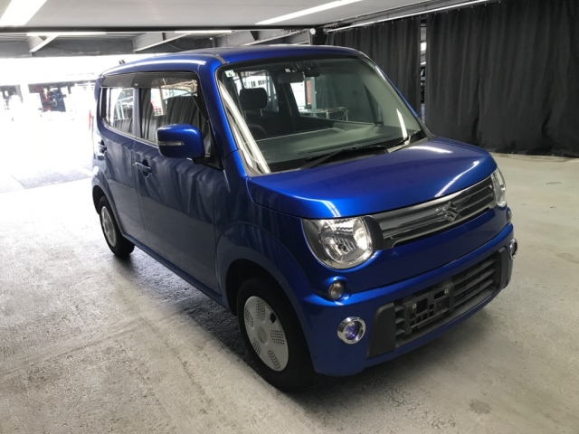 SUZUKI MRWAGON 2011