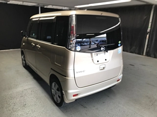 NISSAN ROOX 2011
