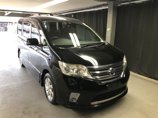 NISSAN SERENA 2011