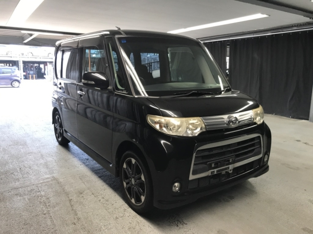 DAIHATSU TANTO 2011