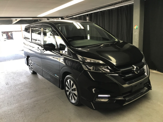 NISSAN SERENA 2017