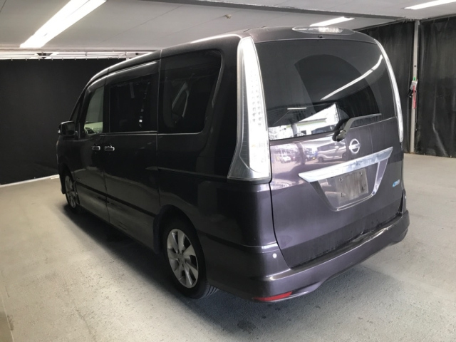 NISSAN SERENA 2013