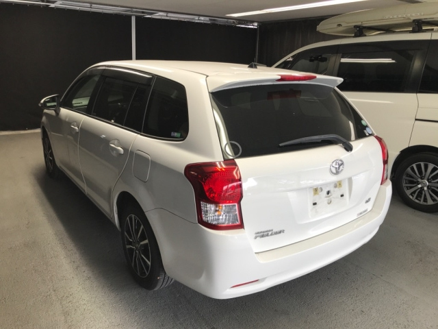 TOYOTA COROLLA FIELDER 2013