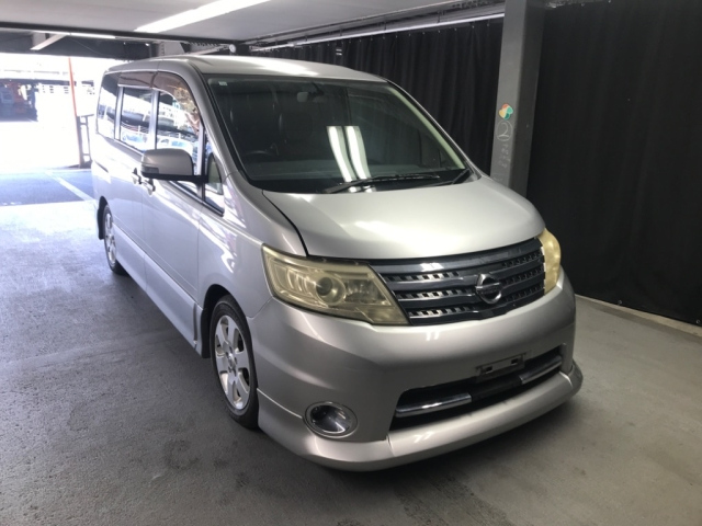 NISSAN SERENA 2009