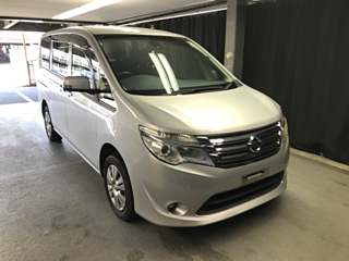 NISSAN SERENA 2015