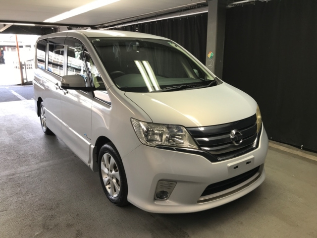 NISSAN SERENA 2012