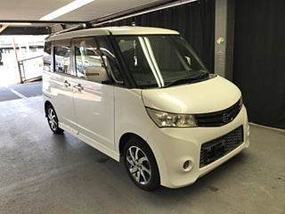NISSAN ROOX 2010