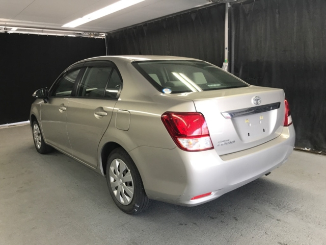 TOYOTA COROLLA AXIO 2013
