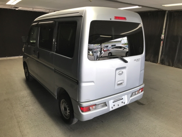 DAIHATSU HIJET VAN 2019