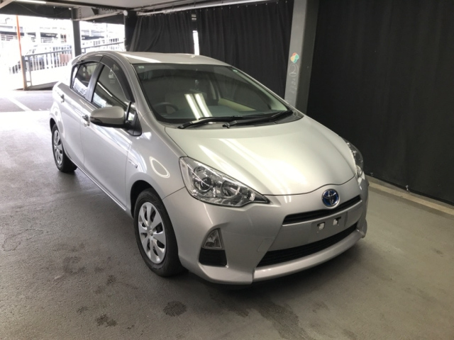 TOYOTA AQUA 2013