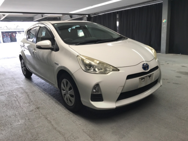 TOYOTA AQUA 2012