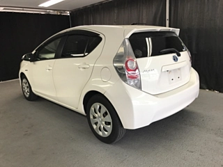 TOYOTA AQUA 2012