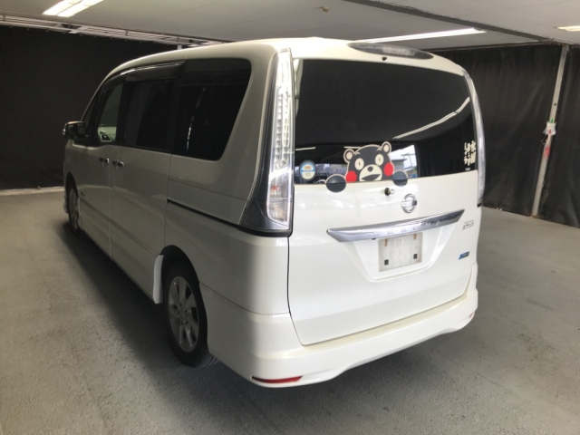 NISSAN SERENA 2013
