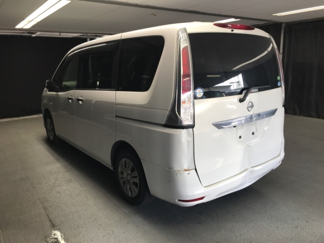NISSAN SERENA 2012