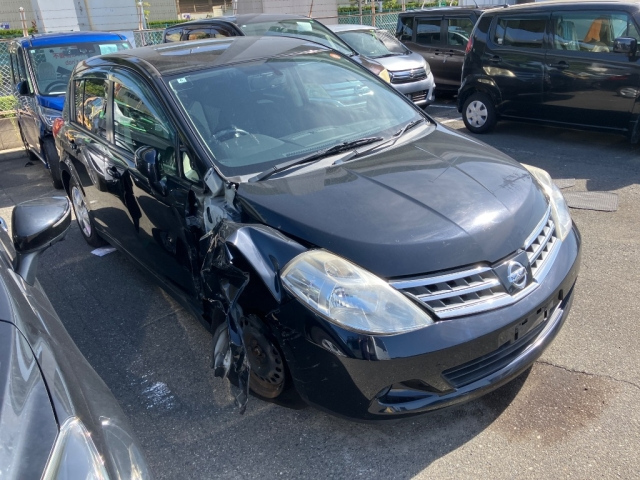 NISSAN TIIDA 2012