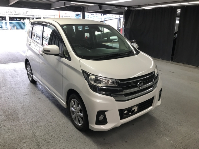 NISSAN DAYZ 2017
