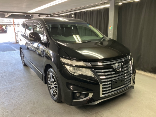 NISSAN ELGRAND 2017