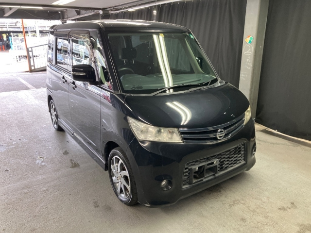 NISSAN ROOX 2010