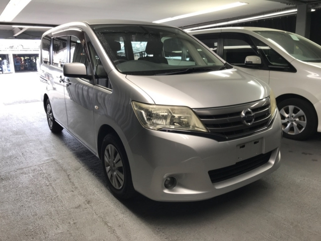 NISSAN SERENA 2011