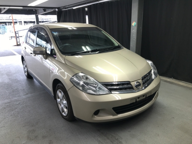 NISSAN TIIDA 2008
