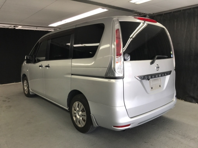 NISSAN SERENA 2011