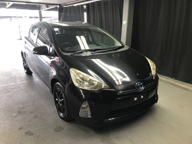 TOYOTA AQUA 2013