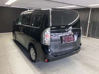 TOYOTA VOXY 2008