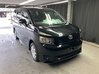 TOYOTA VOXY 2008