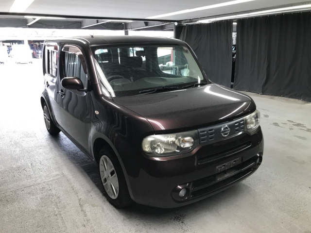 NISSAN CUBE 2010