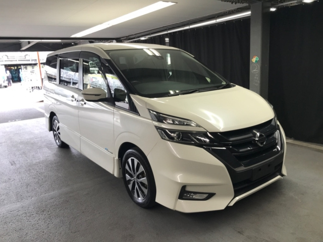 NISSAN SERENA 2017