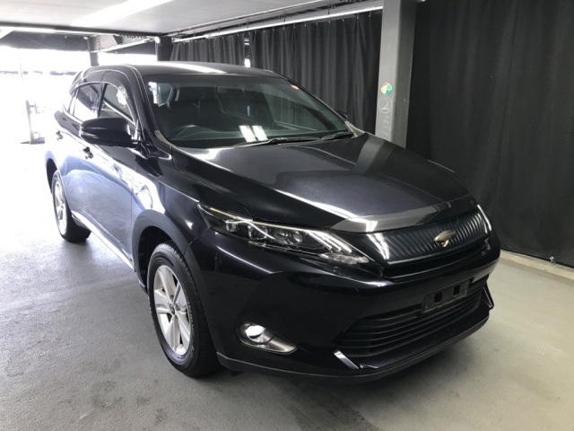 TOYOTA HARRIER 2017
