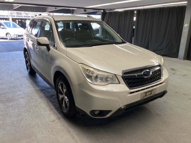 SUBARU FORESTER 2014