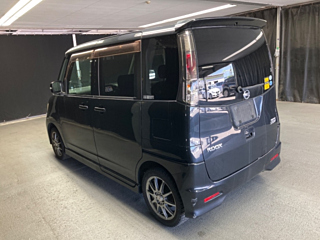NISSAN ROOX 2010