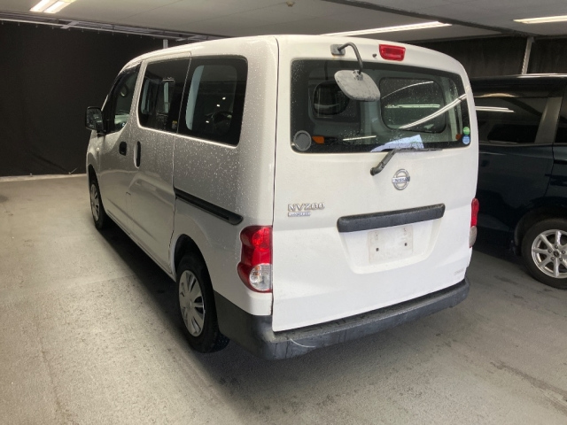 NISSAN NV200 2019
