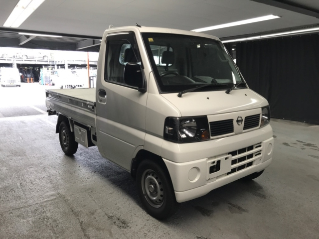 NISSAN CLIPPER TRUCK 2011