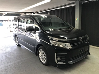 TOYOTA VOXY 2016