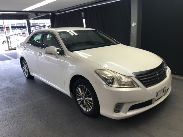 TOYOTA CROWN 2012