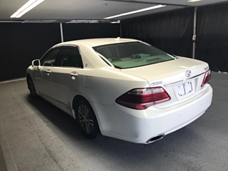 TOYOTA CROWN 2012