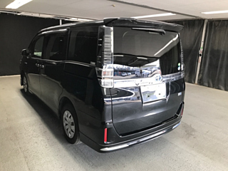 TOYOTA VOXY 2015